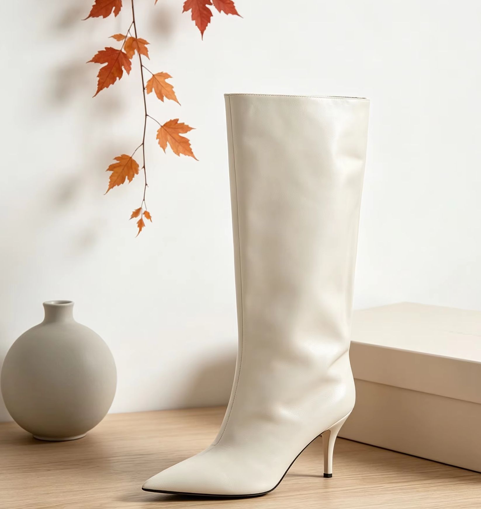 Bota Feminina Elegante de Cano - Wide Fit Heels avaliação e preço